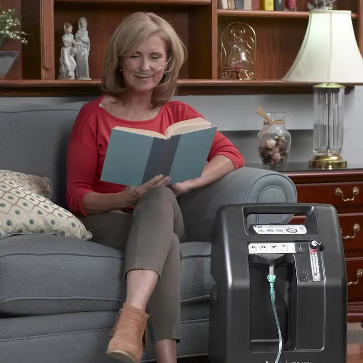 Drive Medical DeVilbiss Healthcare 525DS Compact Oxygen Concentrator, 5-Liter